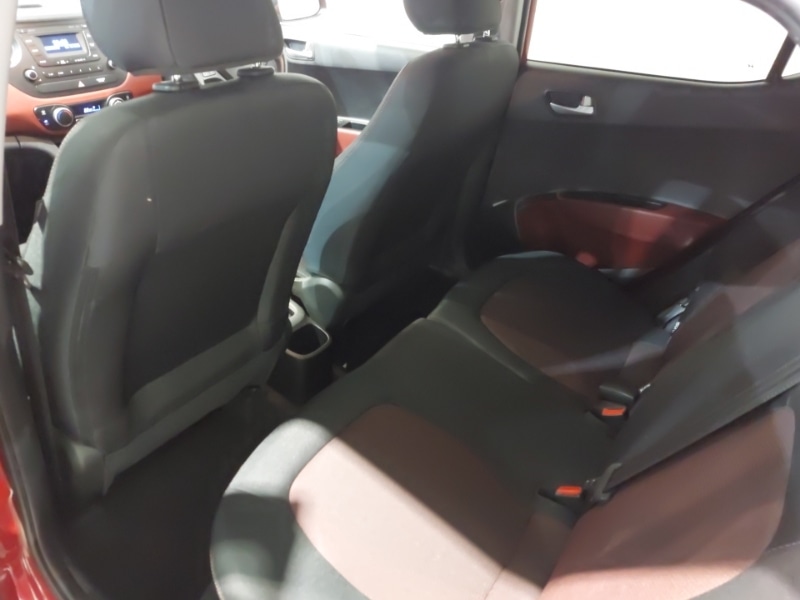 Used Hyundai i10 2017 for sale - 76354798: Photo 6