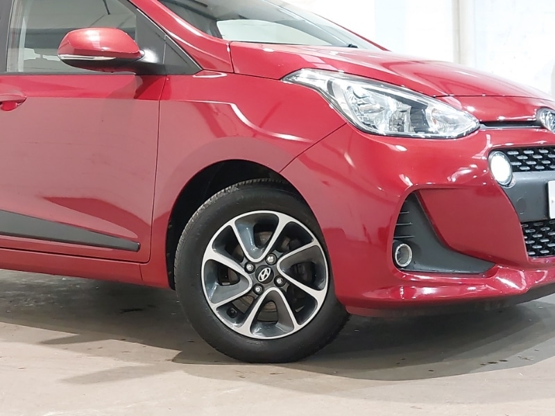 Used Hyundai i10 2017 for sale - 76354798: Photo 9