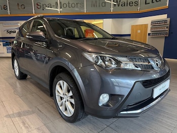 2014 (64) - 2.2 D-4D Invincible SUV 5dr Diesel Manual 4WD Euro 5 (150 ps)
