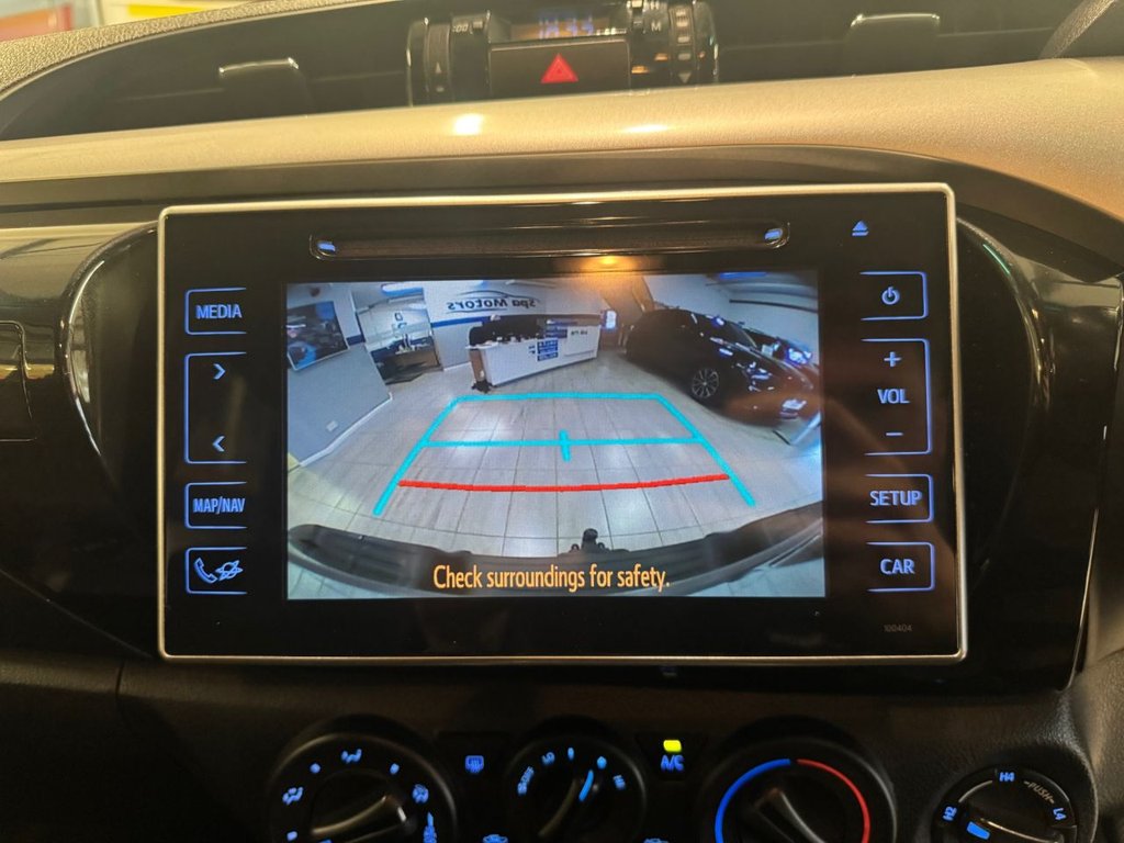 Used Toyota Hilux 2018 for sale - 76386597: Photo 11