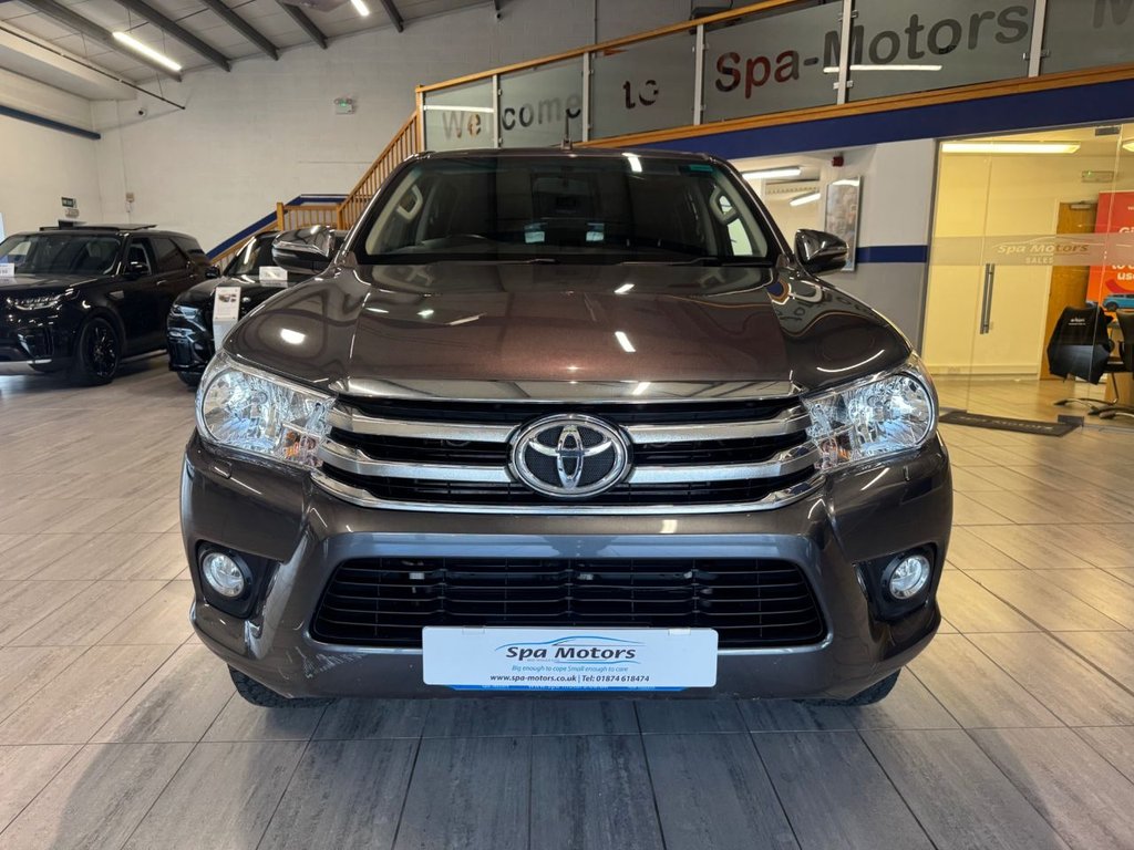 Used Toyota Hilux 2018 for sale - 76386597: Photo 2