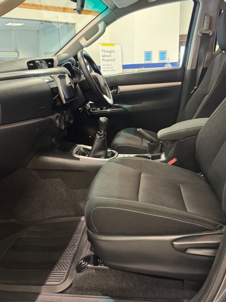 Used Toyota Hilux 2018 for sale - 76386597: Photo 20