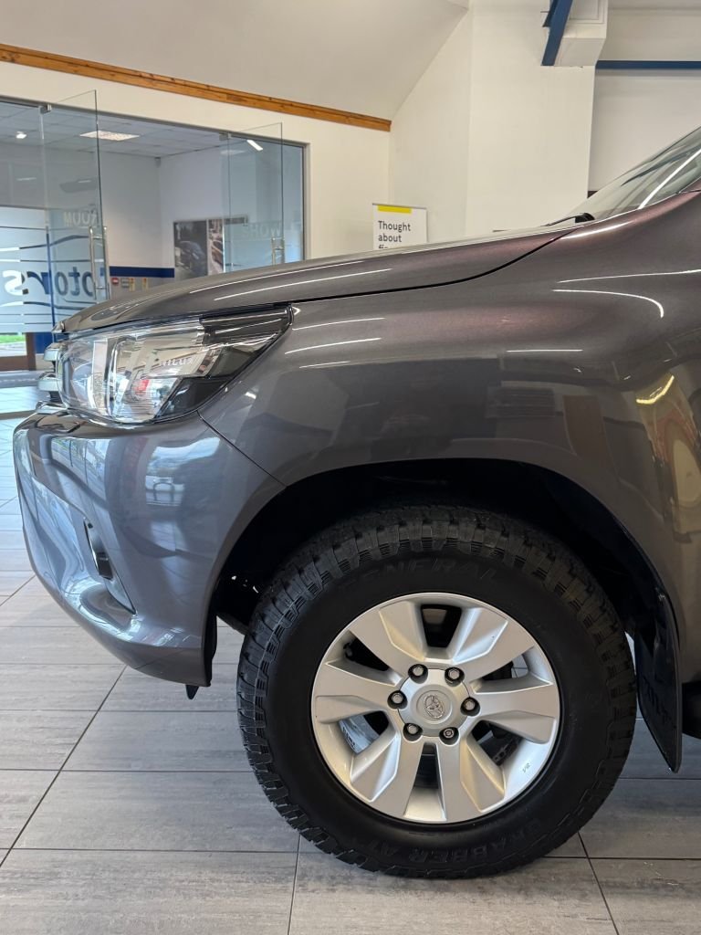 Used Toyota Hilux 2018 for sale - 76386597: Photo 21