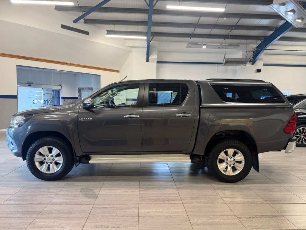 Used Toyota Hilux 2018 for sale - 76386597: Photo 4