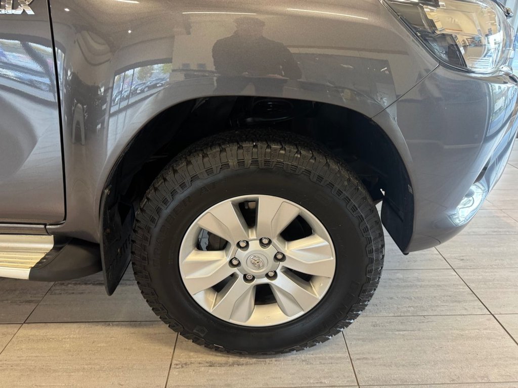 Used Toyota Hilux 2018 for sale - 76386597: Photo 6