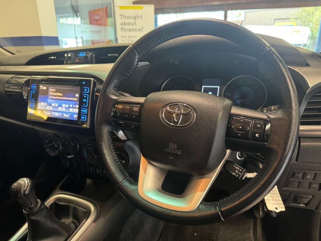 Used Toyota Hilux 2018 for sale - 76386597: Photo 9