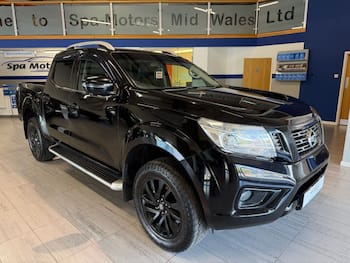 Used Nissan Navara 2018 for sale - 79648027: Photo