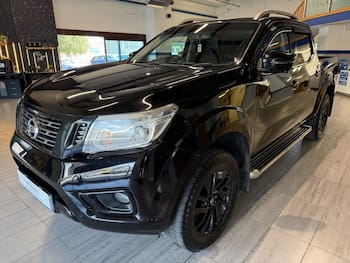 Used Nissan Navara 2018 for sale - 79648027: Photo