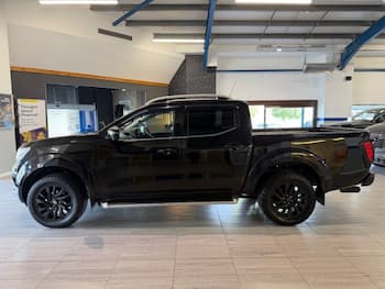 Used Nissan Navara 2018 for sale - 79648027: Photo