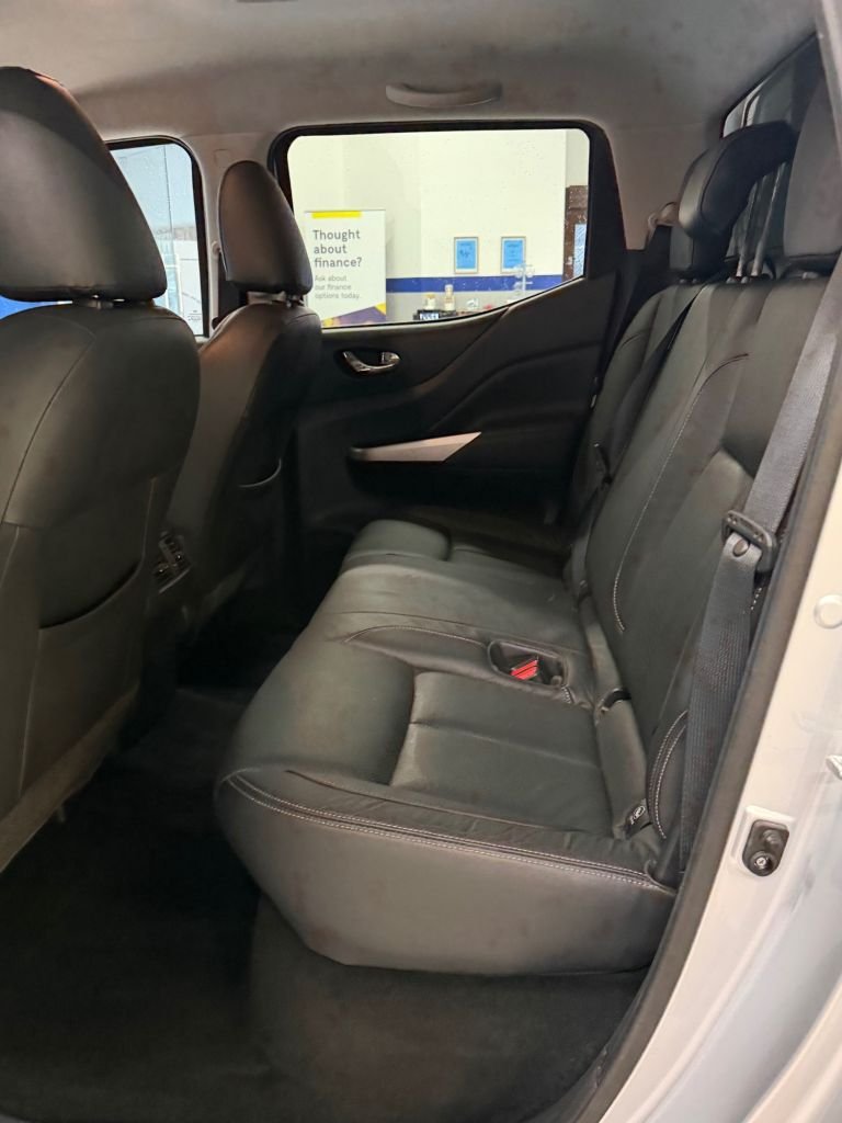 Used Nissan Navara 2017 for sale - 77464100: Photo 21