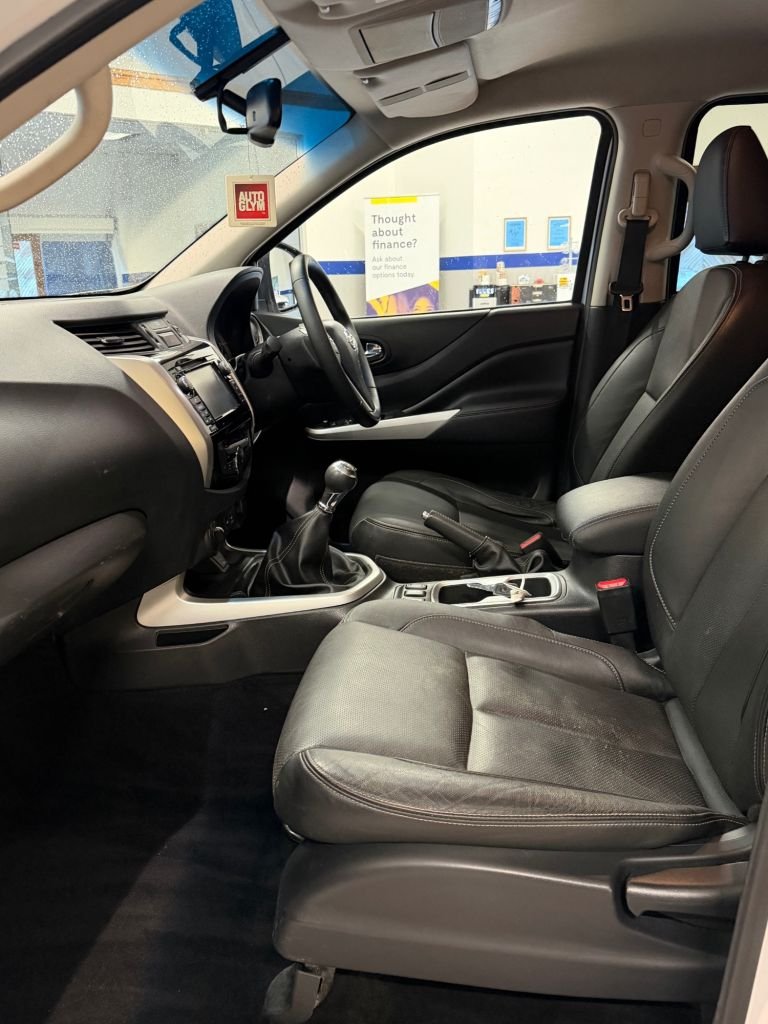 Used Nissan Navara 2017 for sale - 77464100: Photo 22