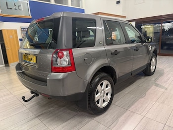 Used Land Rover Freelander 2010 for sale - 76962624: Photo