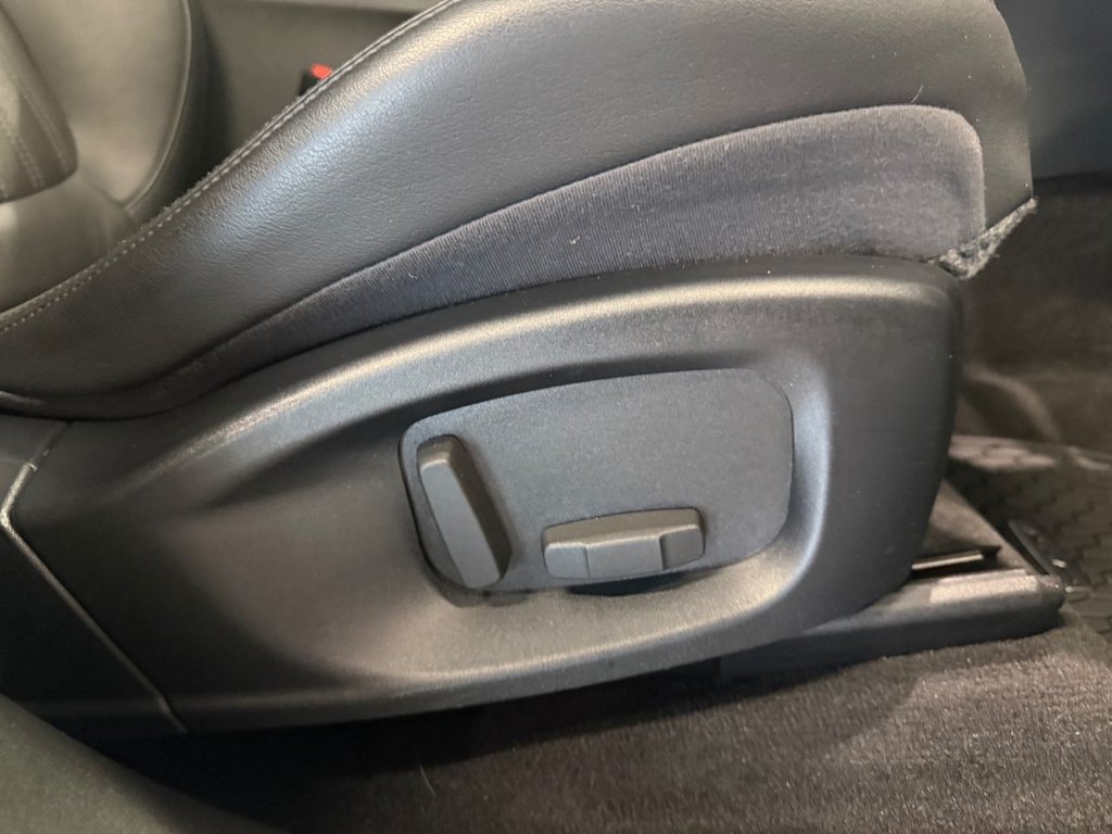 Used Jaguar F-Pace 2017 for sale - 75986322: Photo 12