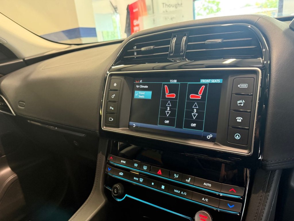 Used Jaguar F-Pace 2017 for sale - 75986322: Photo 15