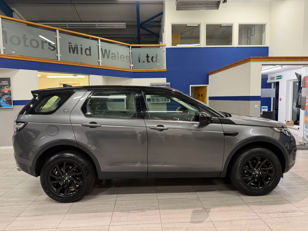 Used Land Rover Discovery Sport 2018 for sale - 77369183: Photo 8