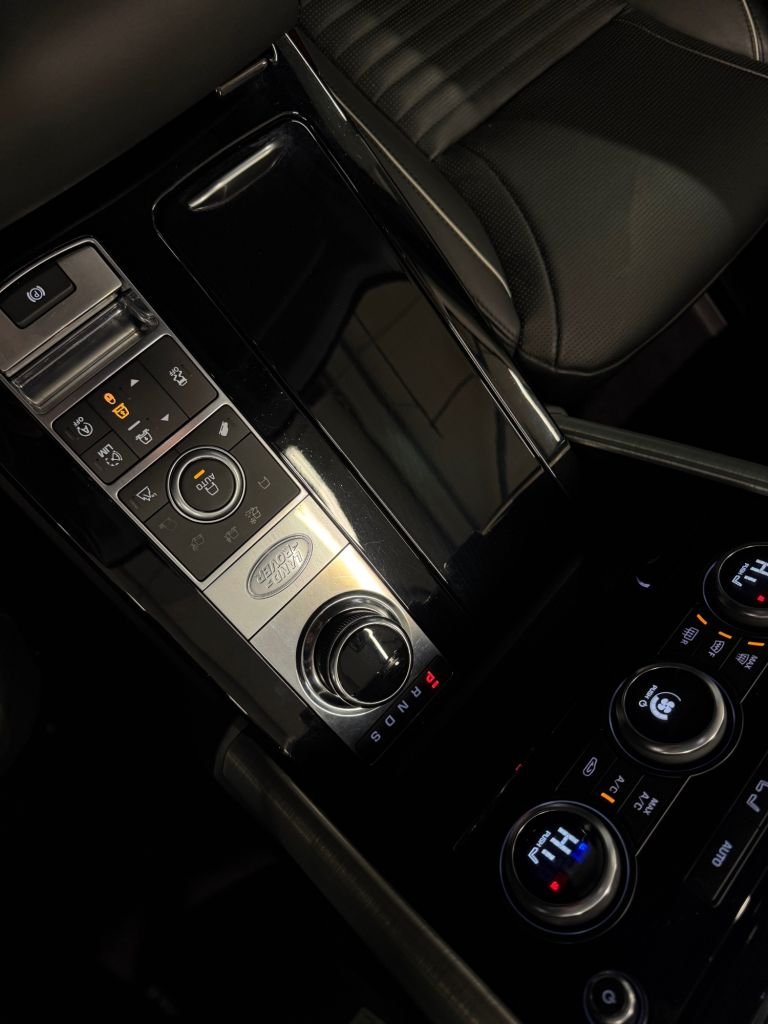 Used Land Rover Discovery 2018 for sale - 76740181: Photo 10