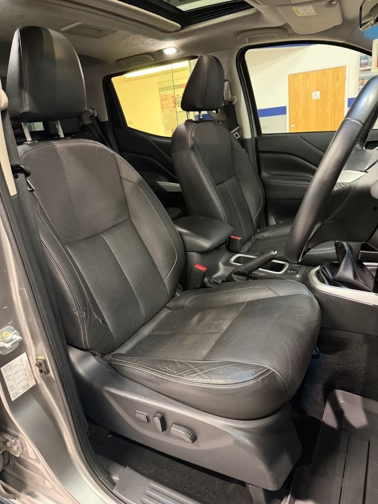 Used Nissan Navara 2017 for sale - 77007106: Photo 11