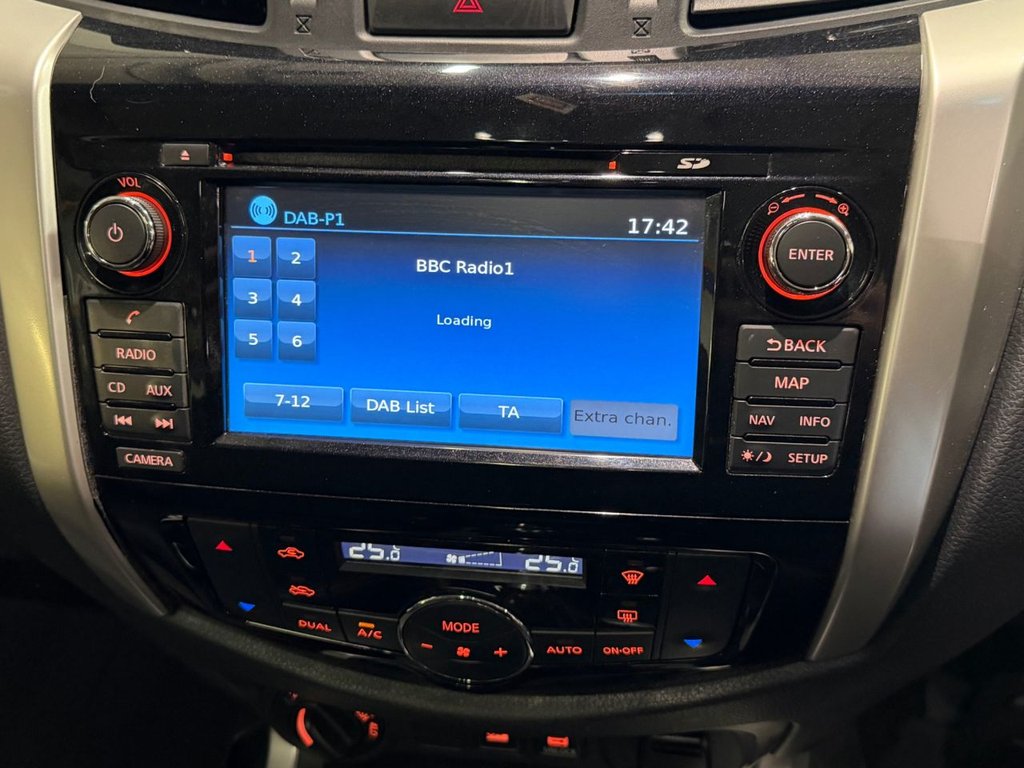 Used Nissan Navara 2017 for sale - 77007106: Photo 15