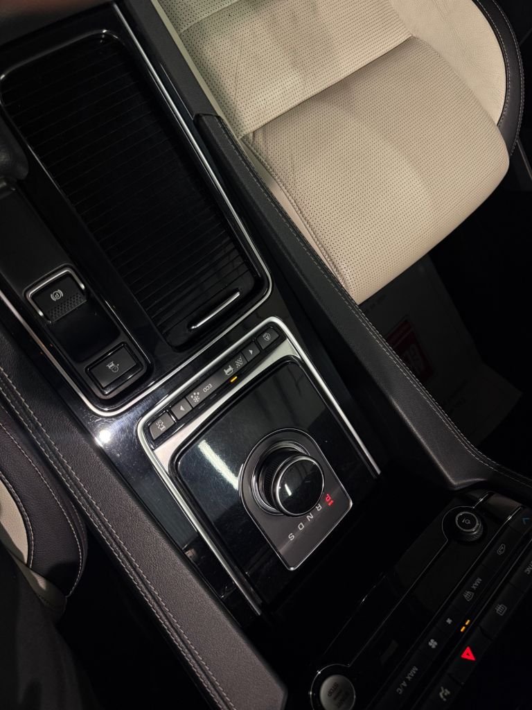 Used Jaguar F-Pace 2018 for sale - 77408431: Photo 13