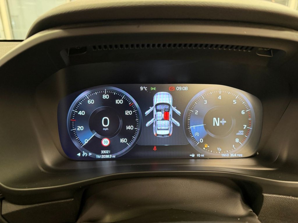 Used Volvo XC40 2021 for sale - 77805861: Photo 15