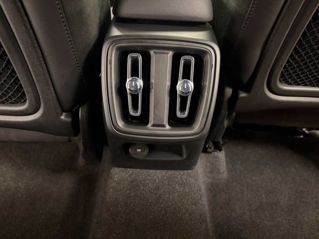 Used Volvo XC40 2021 for sale - 77805861: Photo 25