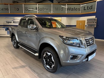 Nissan - Navara