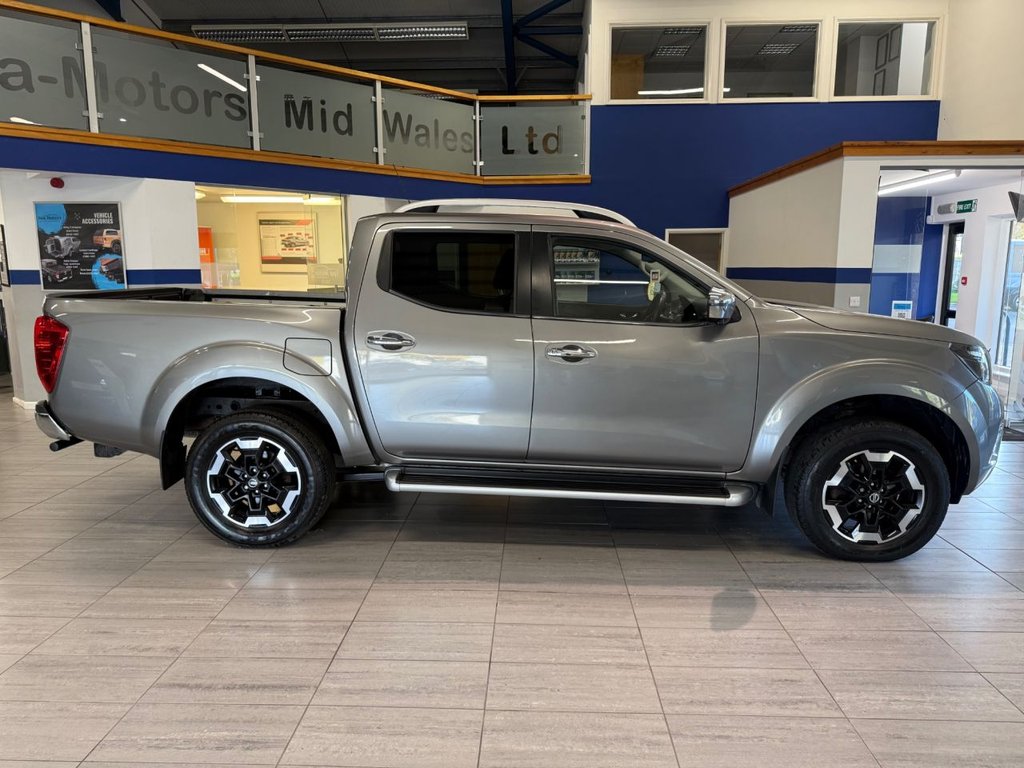 Used Nissan Navara 2021 for sale - 76406302: Photo 2