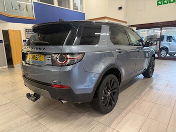 Used Land Rover Discovery Sport 2018 for sale - 77594423: Photo