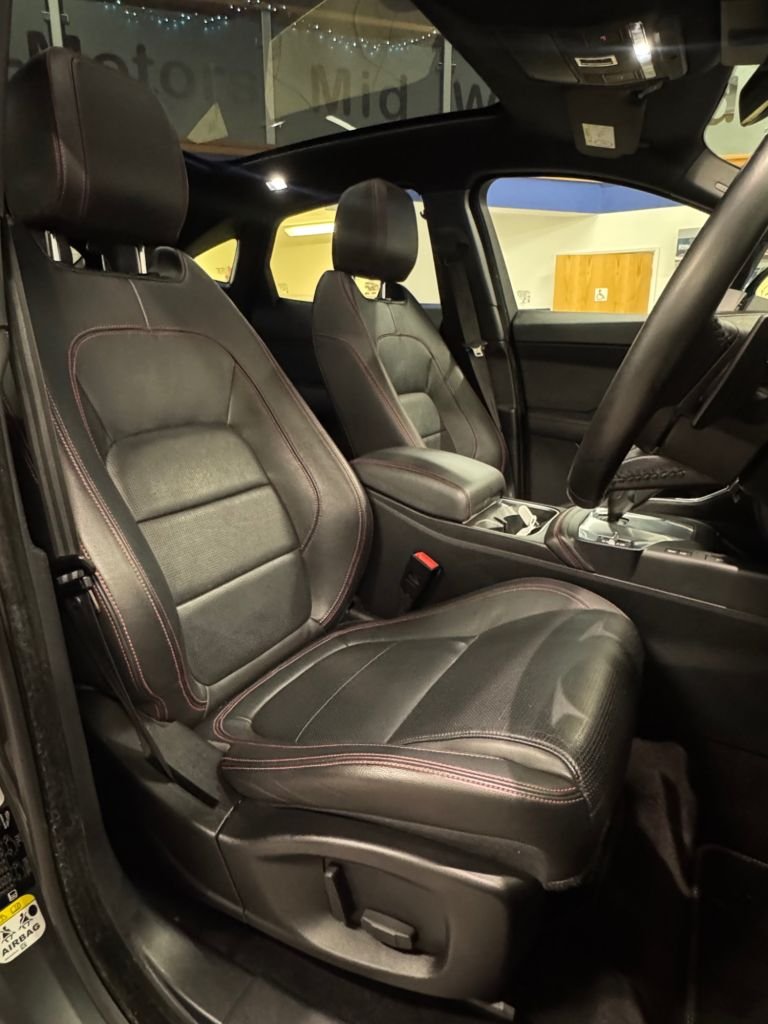 Used Jaguar E-Pace 2020 for sale - 76768547: Photo 12