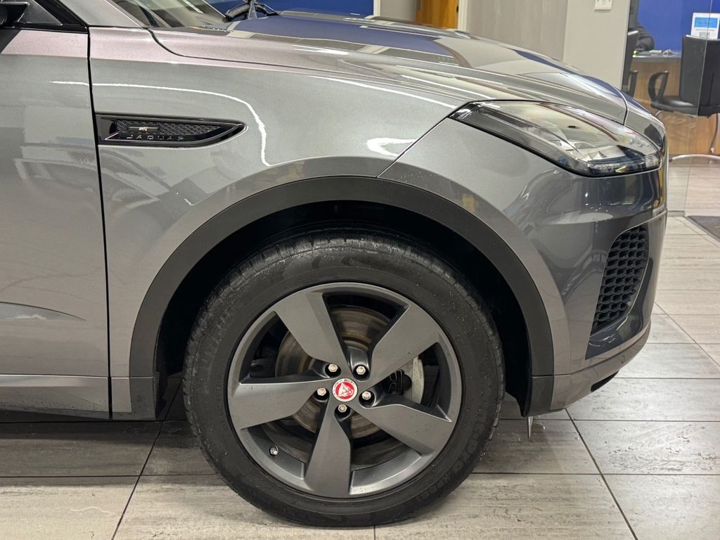 Used Jaguar E-Pace 2020 for sale - 76768547: Photo 9