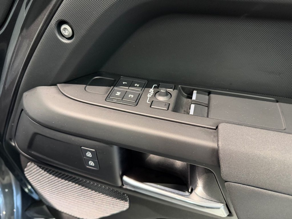 Used Land Rover Defender 2022 for sale - 77557581: Photo 10