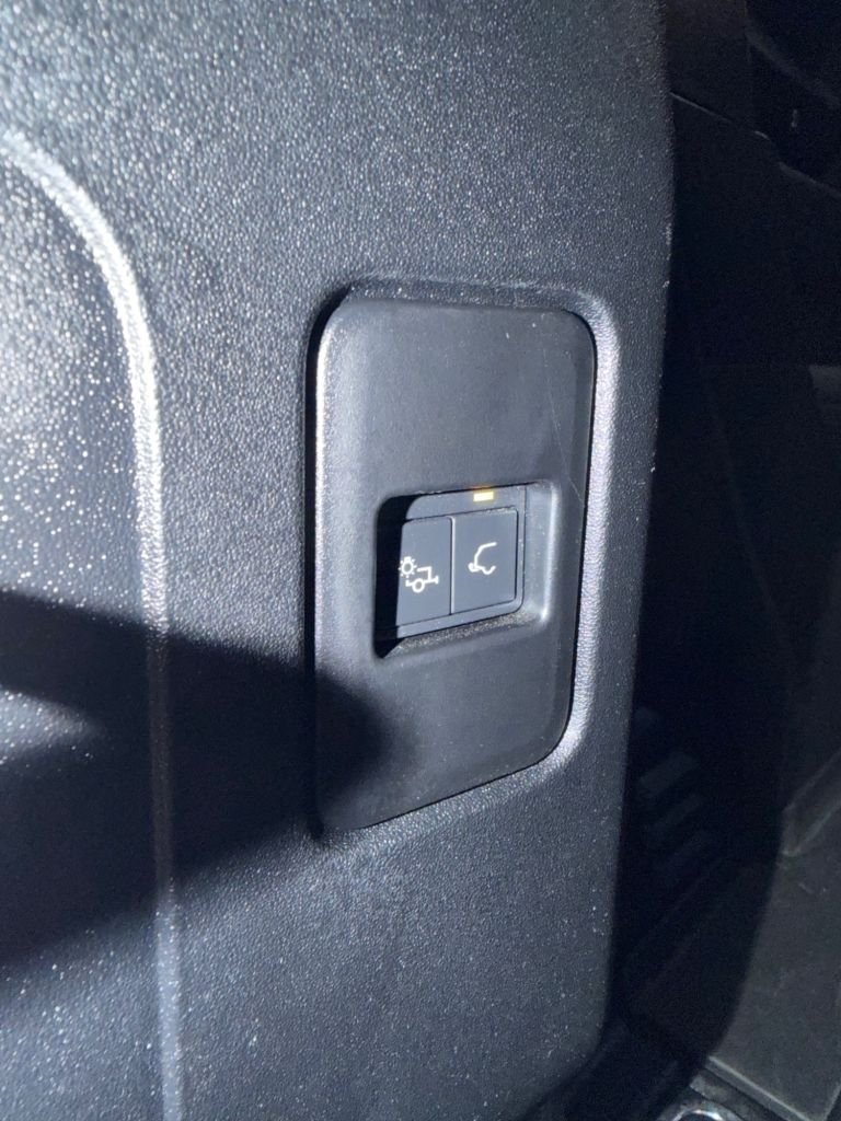 Used Land Rover Defender 2022 for sale - 77557581: Photo 22