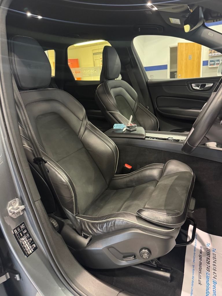 Used Volvo XC60 2019 for sale - 76345303: Photo 10