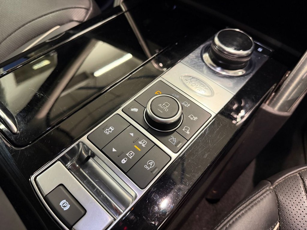 Used Land Rover Discovery 2018 for sale - 77507162: Photo 15