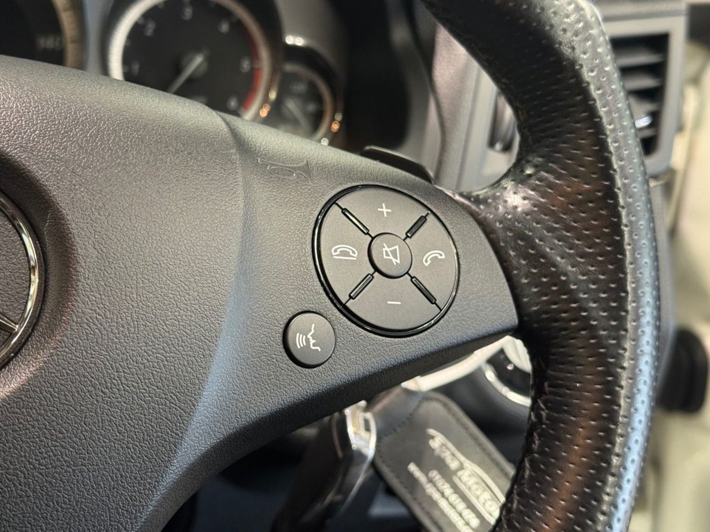 Used Mercedes-Benz E Class 2010 for sale - 76303820: Photo 17