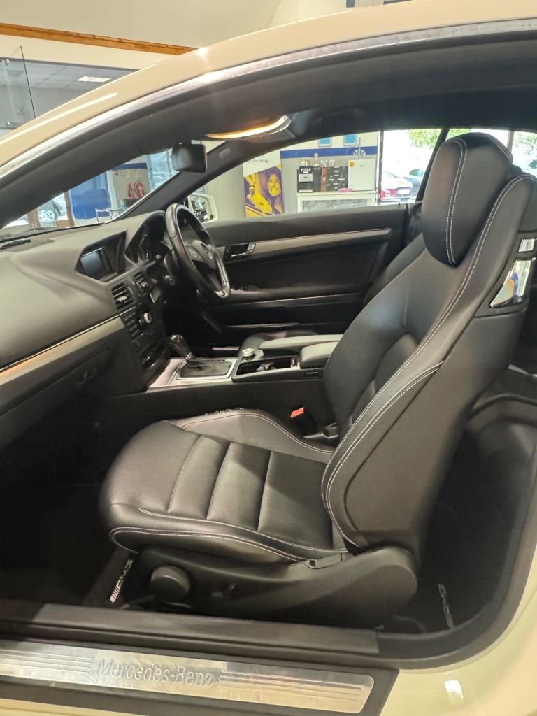 Used Mercedes-Benz E Class 2010 for sale - 76303820: Photo 24