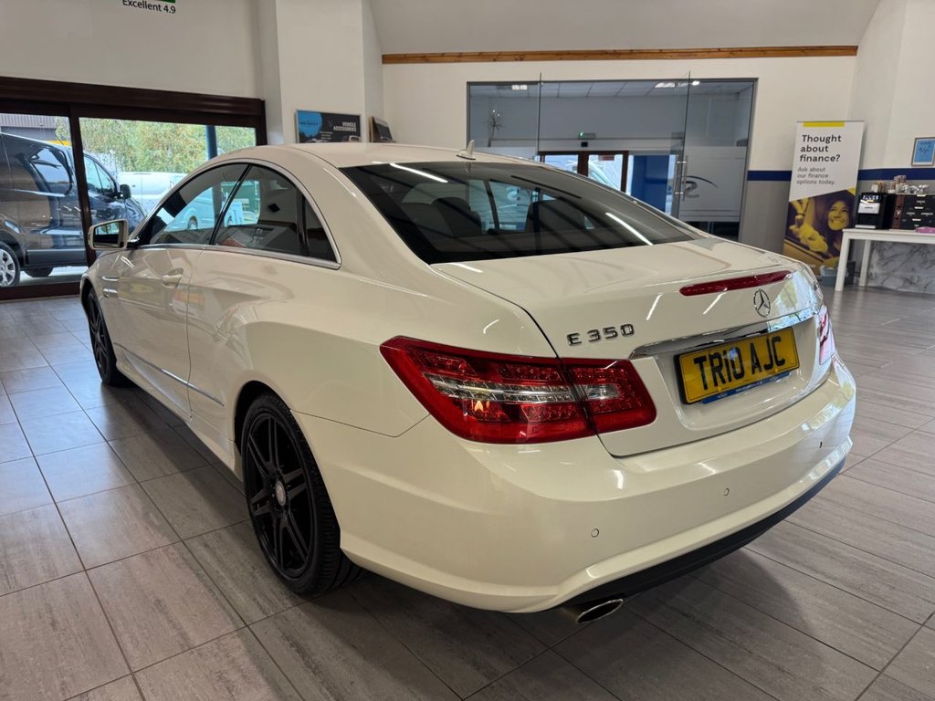 Used Mercedes-Benz E Class 2010 for sale - 76303820: Photo 5