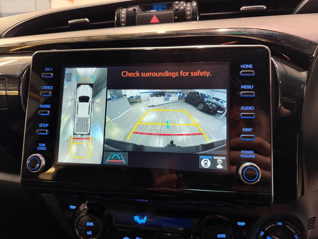 Used Toyota Hilux 2024 for sale - 77521195: Photo 20