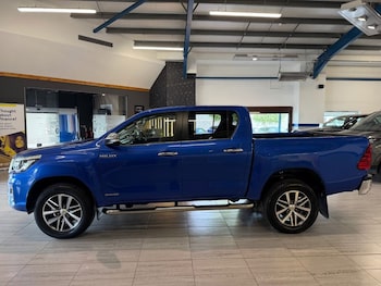 Used Toyota Hilux 2017 for sale - 79506554: Photo