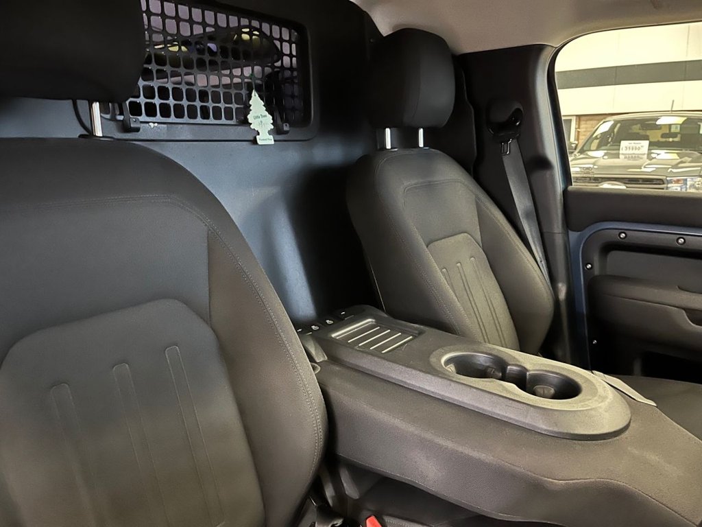 Used Land Rover Defender 2021 for sale - 77681086: Photo 10