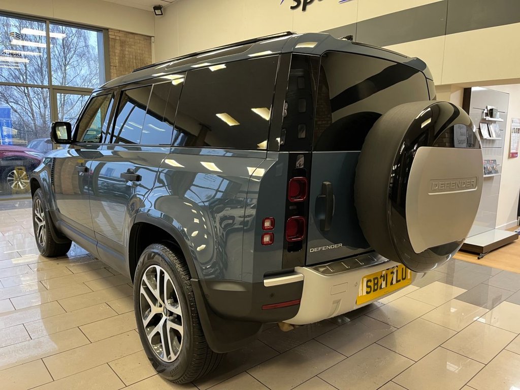 Used Land Rover Defender 2021 for sale - 77681086: Photo 5