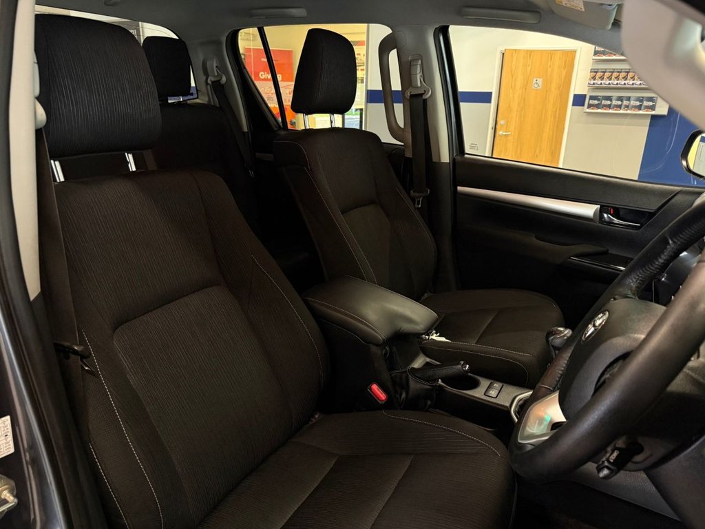 Used Toyota Hilux 2021 for sale - 76333439: Photo 12