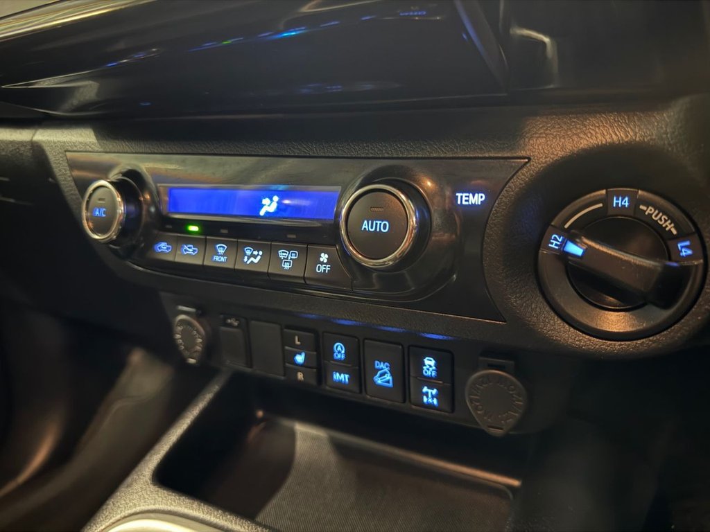 Used Toyota Hilux 2021 for sale - 76333439: Photo 18