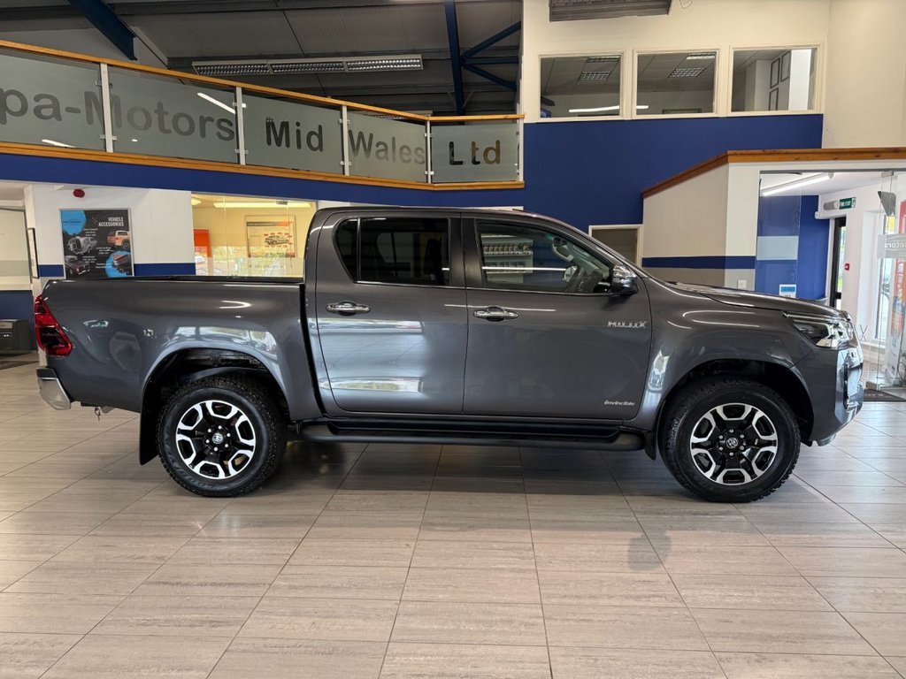 Used Toyota Hilux 2021 for sale - 76333439: Photo 2