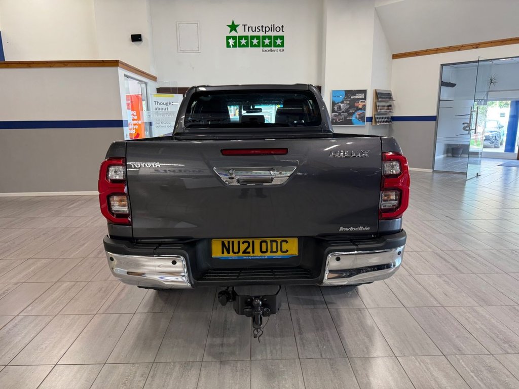 Used Toyota Hilux 2021 for sale - 76333439: Photo 4