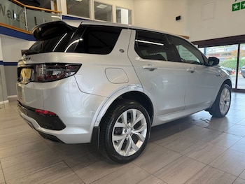 Used Land Rover Discovery Sport 2021 for sale - 75703642: Photo