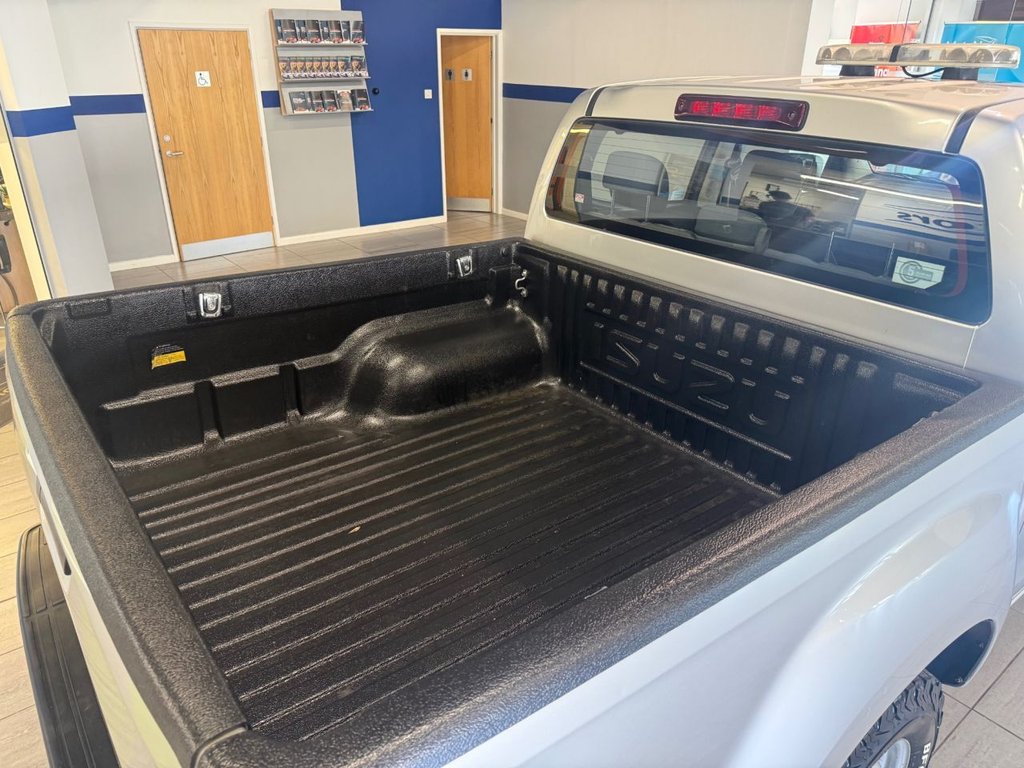 Used Isuzu D-Max 2019 for sale - 77952336: Photo 13