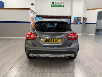 Used Mercedes-Benz GLA 2017 for sale - 77642557: Photo