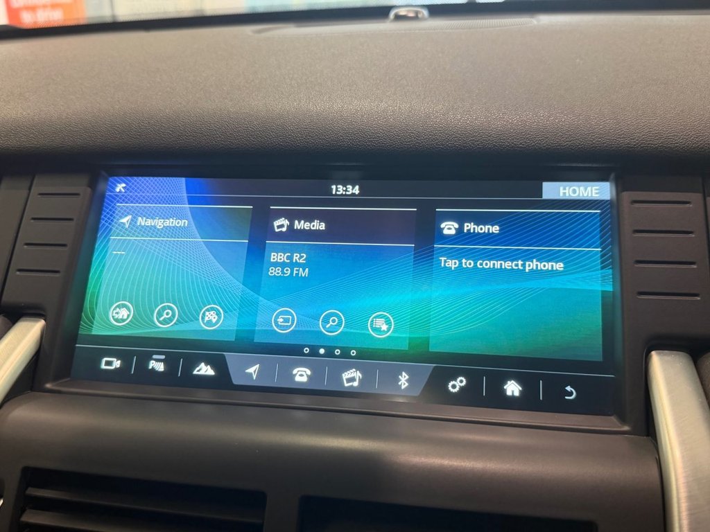 Used Land Rover Discovery Sport 2018 for sale - 76950364: Photo 16