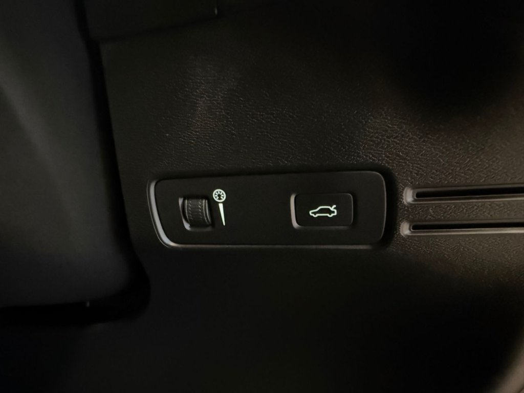 Used Volvo XC40 2019 for sale - 76395999: Photo 19